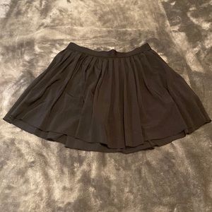 Gilly Hicks Go Woven Pleated Skortie